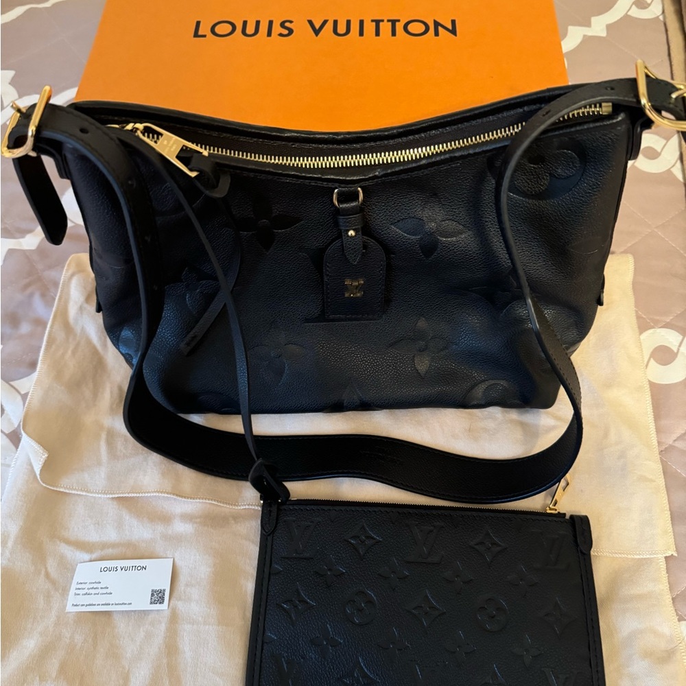 Louis Vuitton Carry All